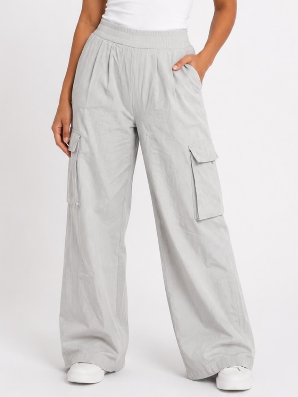 Forever 21 Light Gray Wide Leg Cargo Pants